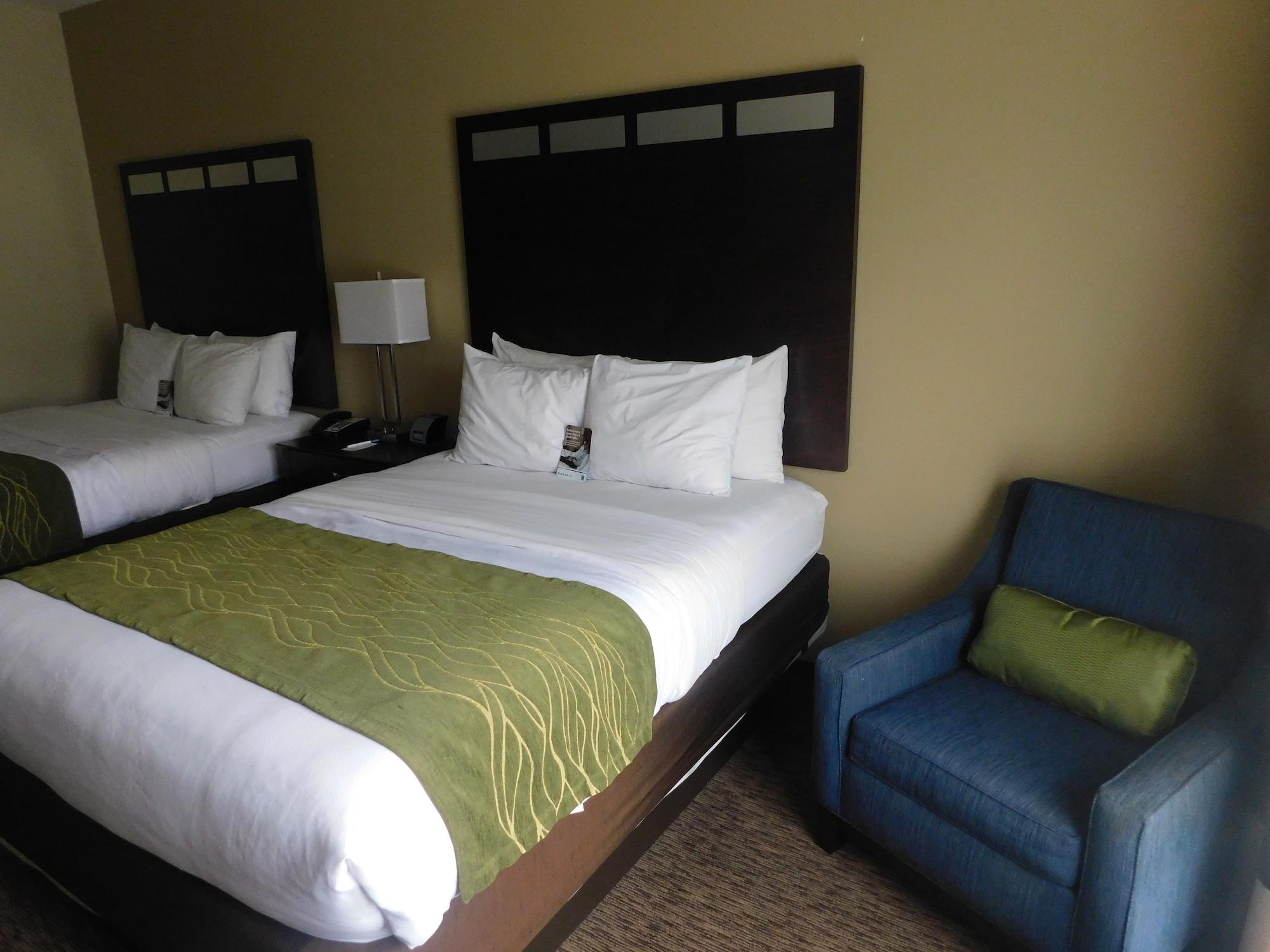 Comfort Inn St. Clairsville Экстерьер фото