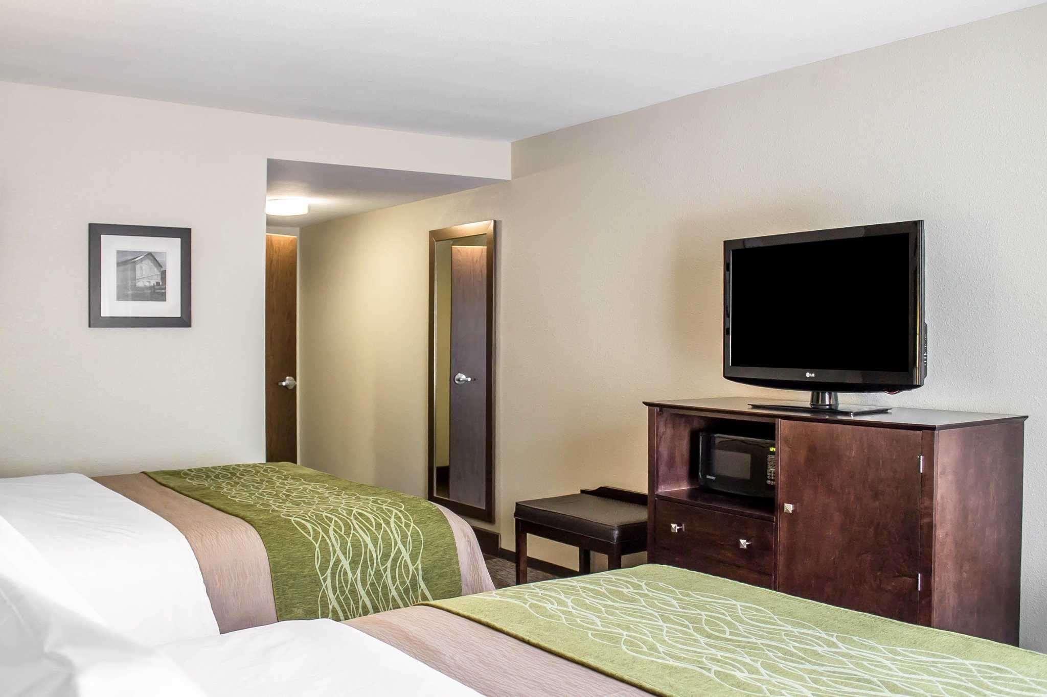 Comfort Inn St. Clairsville Экстерьер фото