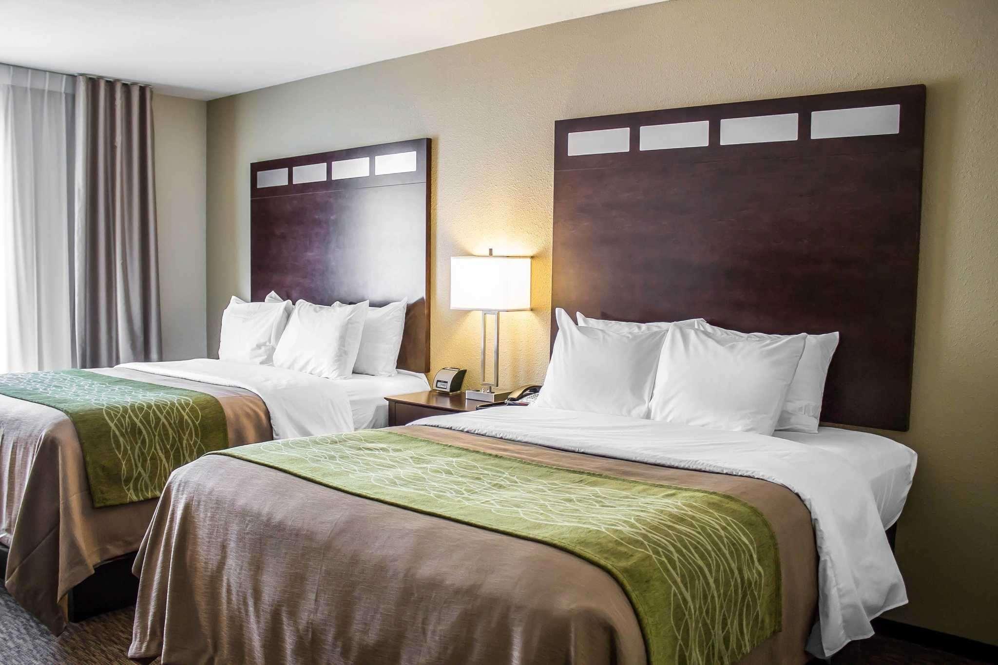Comfort Inn St. Clairsville Экстерьер фото