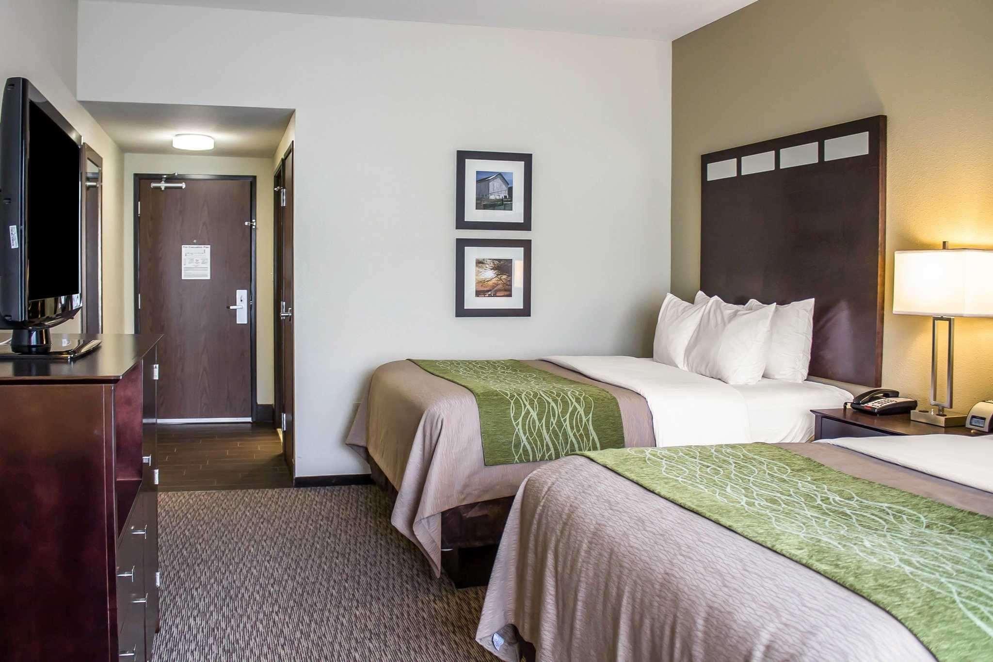 Comfort Inn St. Clairsville Экстерьер фото
