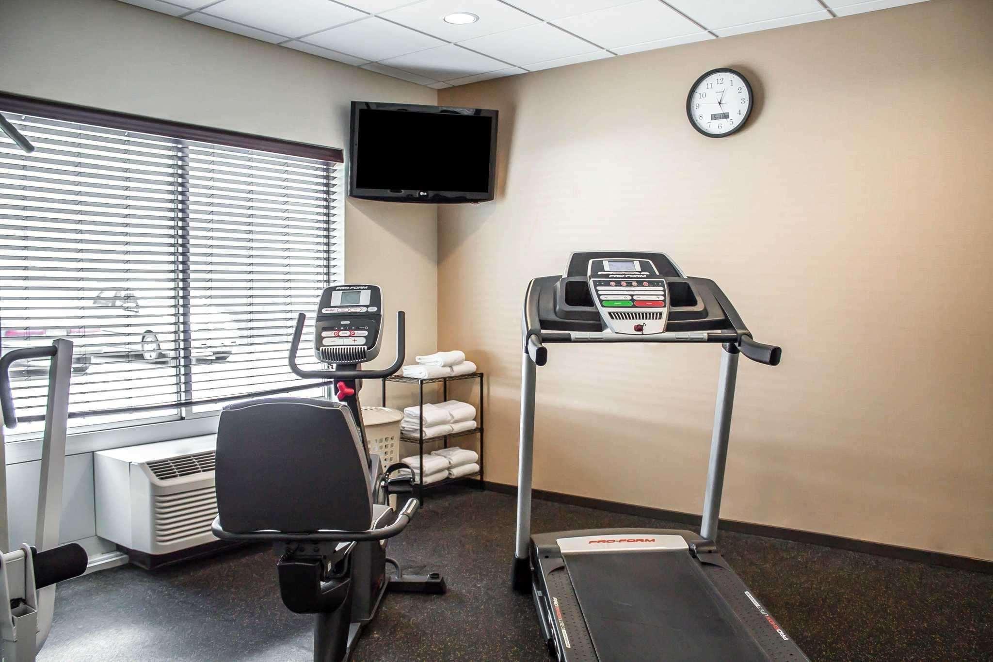 Comfort Inn St. Clairsville Экстерьер фото