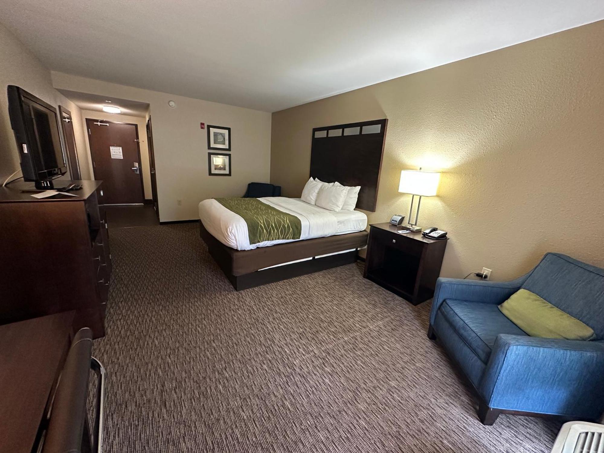 Comfort Inn St. Clairsville Экстерьер фото