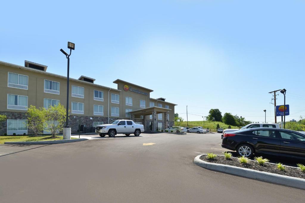 Comfort Inn St. Clairsville Экстерьер фото