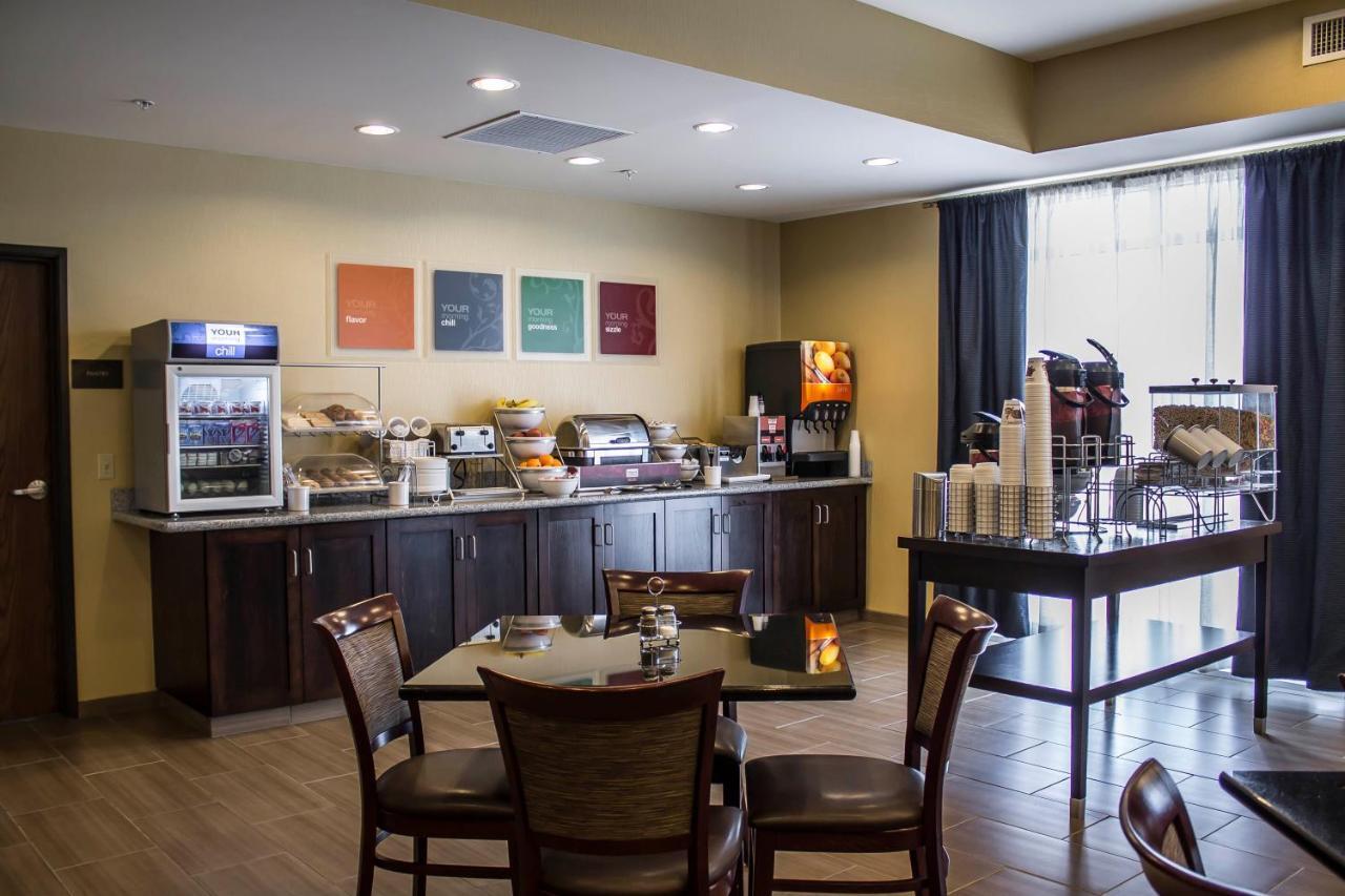 Comfort Inn St. Clairsville Экстерьер фото